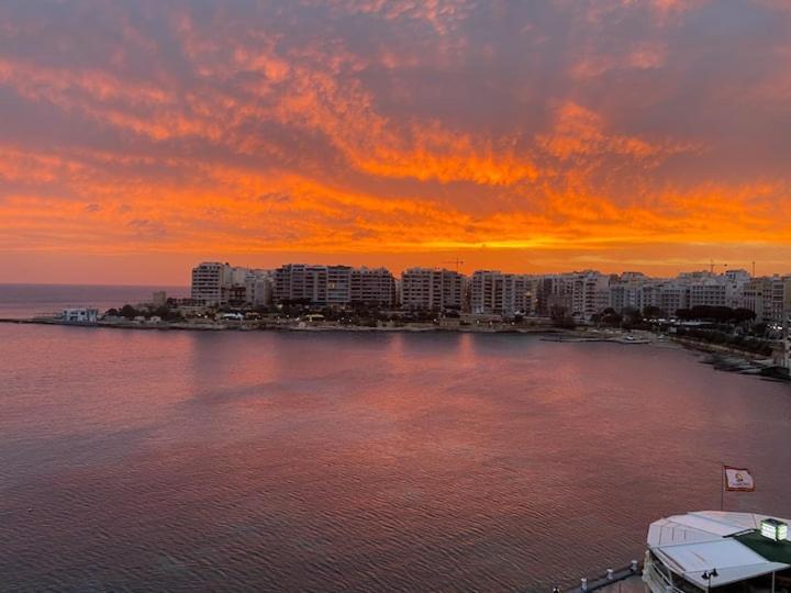 F2 - Lovely Two Bedrooms Flat Sea View, St Julians San Giuliano Esterno foto